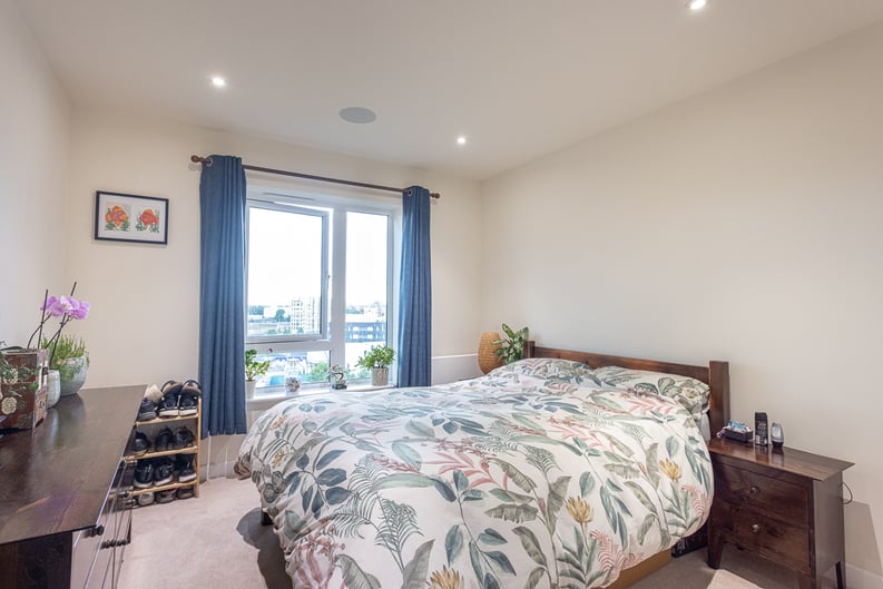 1 bedroom(s) apartment to sale in Beaufort Square, Colindale, London-image 8