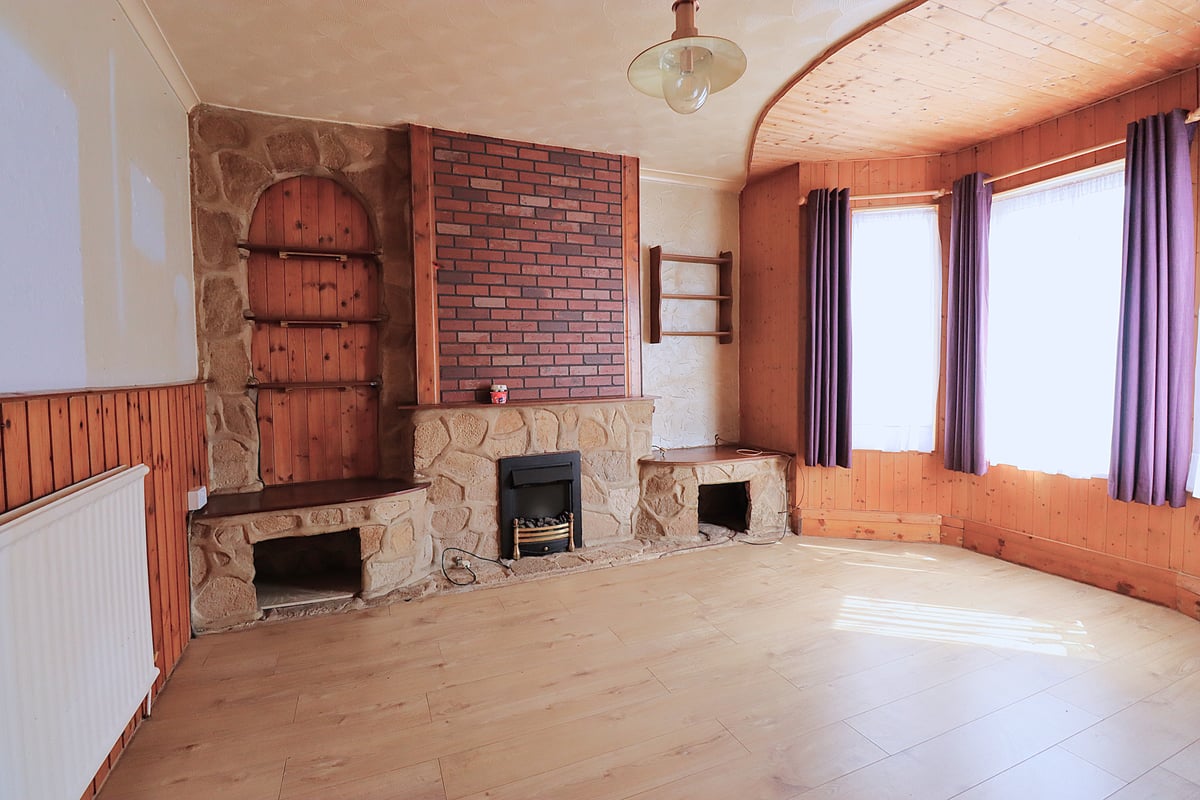  Cross Street, FARNBOROUGH, GU14 6AB