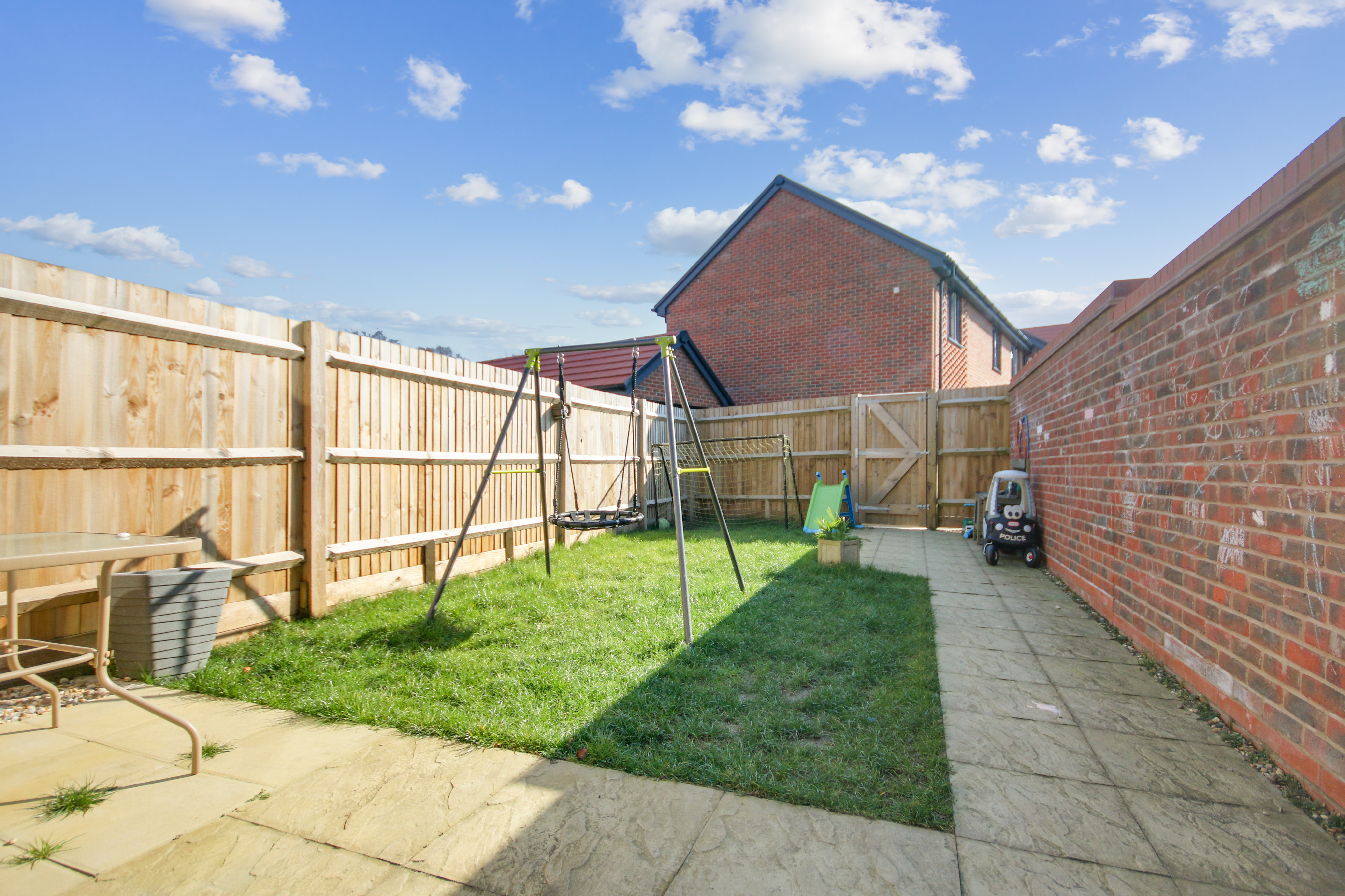 Payne Way, Copthorne, West Sussex