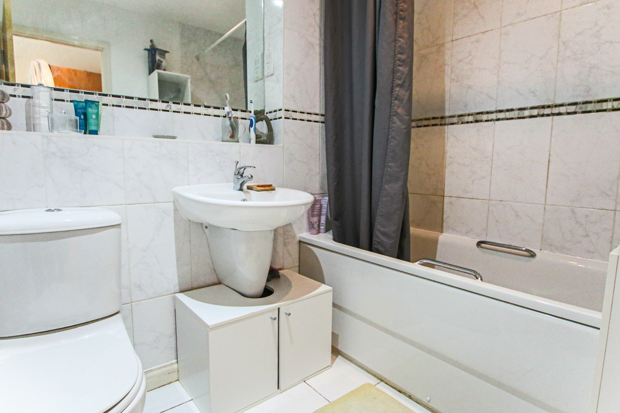 London Road, EAST GRINSTEAD