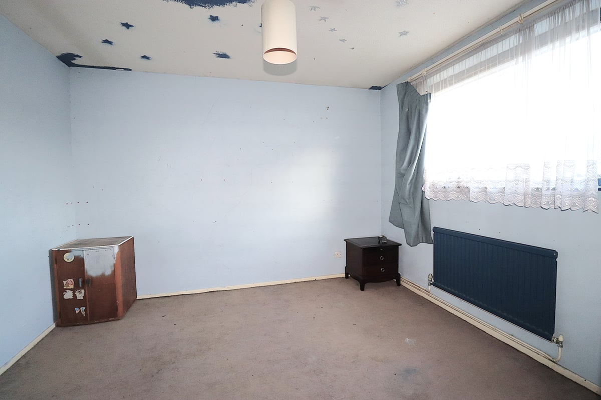 Holywell Close, Farnborough, GU14 8TT