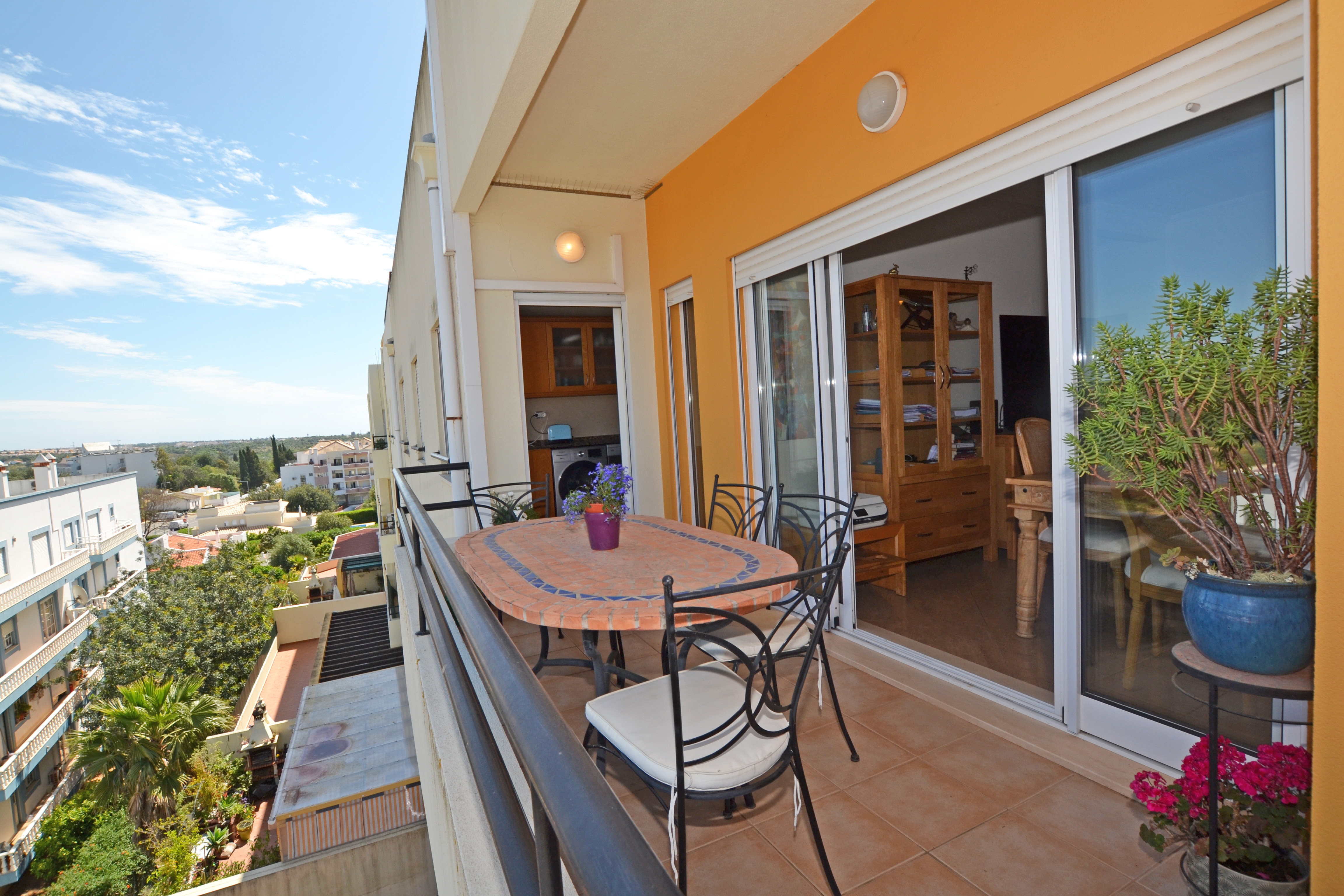 Top Floor Two Bedroom Apartment with Private Roof Terrace & Garage - Tavira