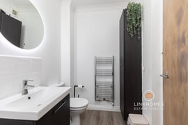 Oakwood House | Thumbnail