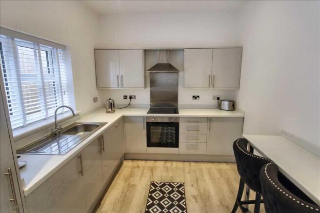 Frearson Close, Nottingham, NG16 3UF